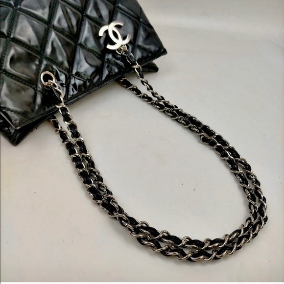 100%♥️😻Authentic CHANEL Enamel Shoulder Bas - Picture 7 of 14